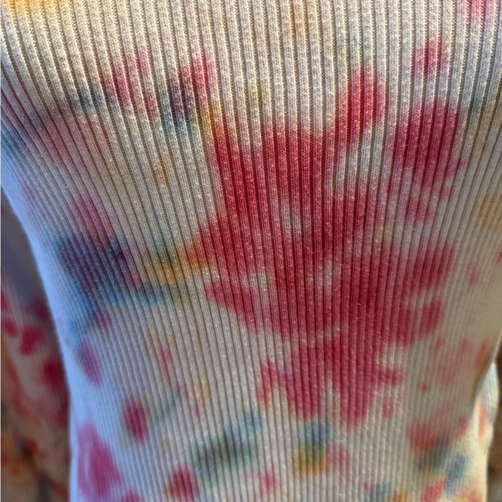 Tie Dyed Ribbed Turtleneck - Picture 4 of 5